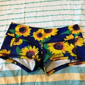 Fleo limited edition sunflower shorts